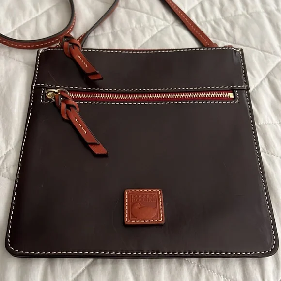 Dooney & Bourke Leather Crossbody Bag dark chocolate brown - Picture 11 of 16